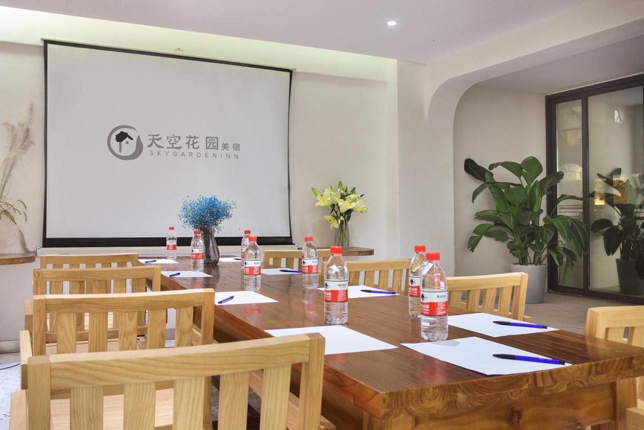 Sky Garden Inn Guilin Exteriör bild